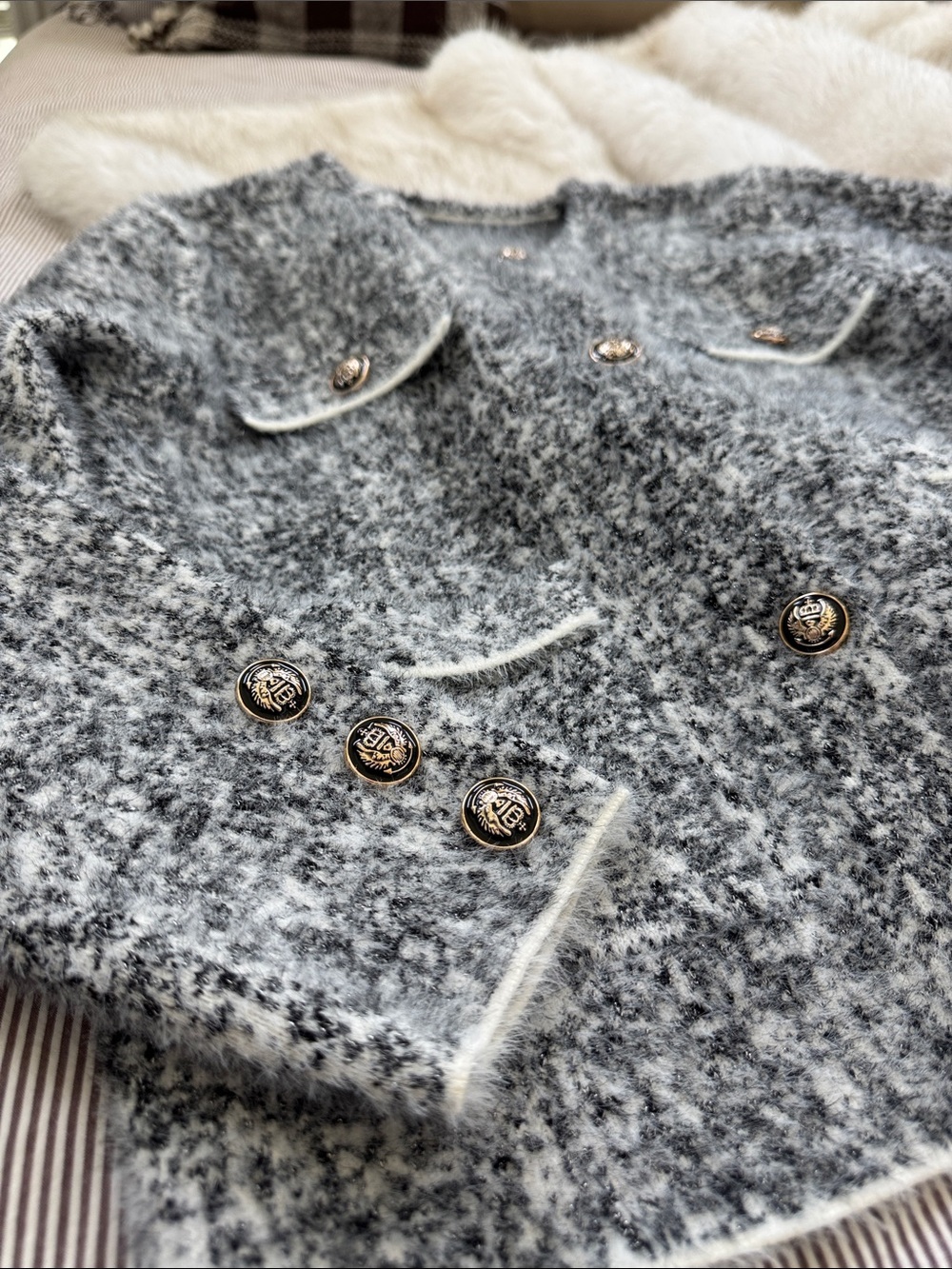 NWOT Chanel Style Gorgeous Textured Gray Bouclé Button Cardigan Jacket